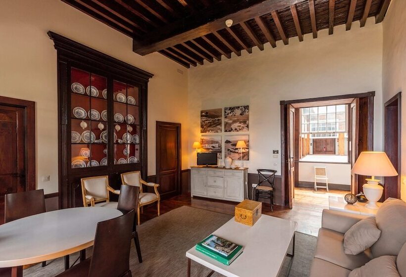 سوئیت با بالکن, Isla Baja Suites