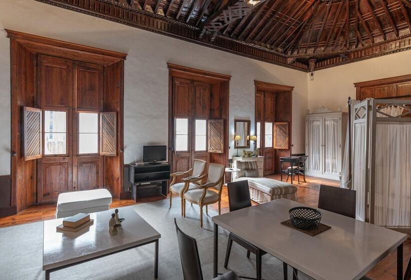 سوییت, Isla Baja Suites