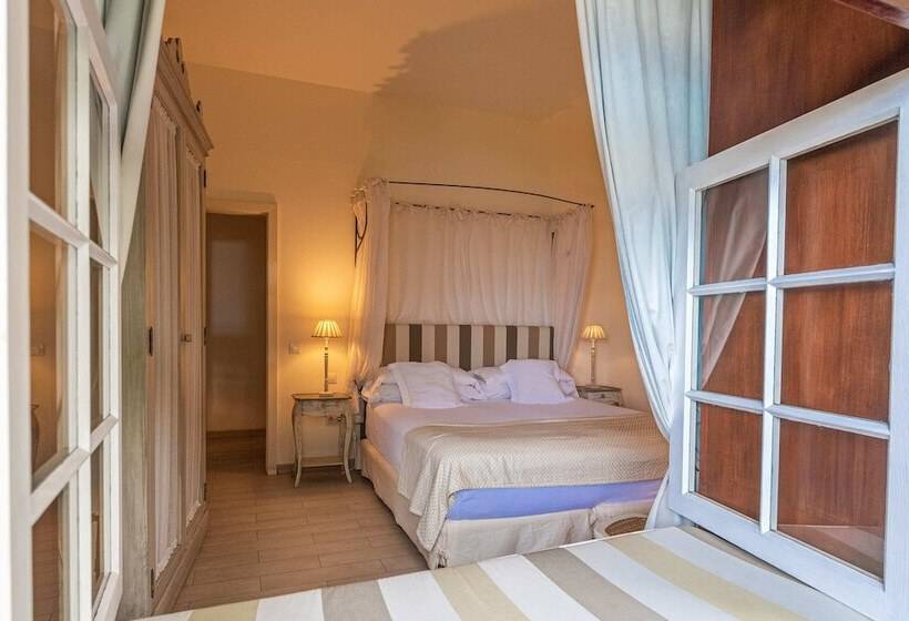 سوئیت با بالکن, Isla Baja Suites