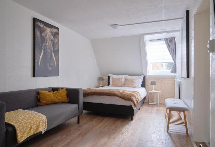 اتاق سوپریور چهار تخته, Het Gecroonde Swaert B&b