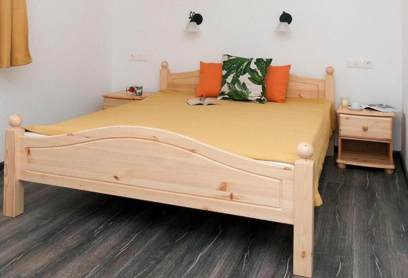 Апартаменты 2 Спальни, Patakpart Vendégház