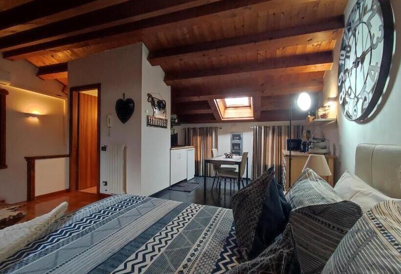 اتاق استاندارد, Torre Cà Emo   Dormire A Serravalle