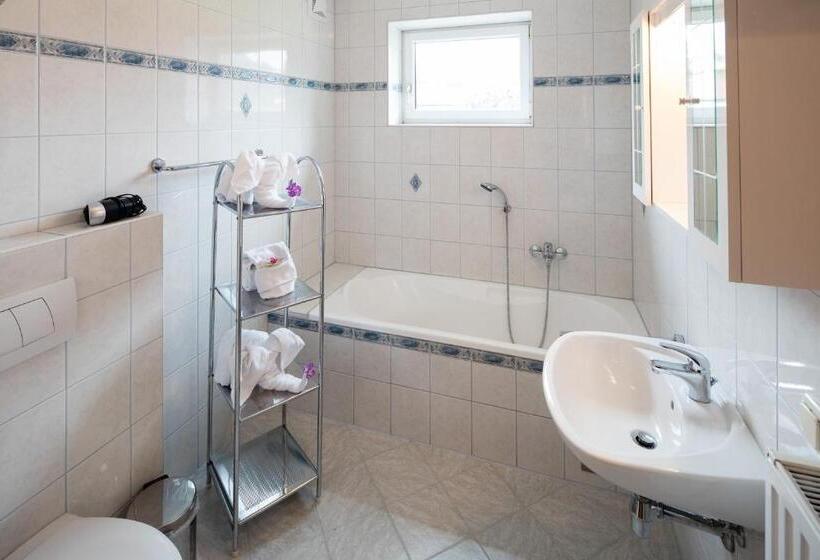 Номер Комфорт, Gasthaus Pension Zum Lustigen Steirer