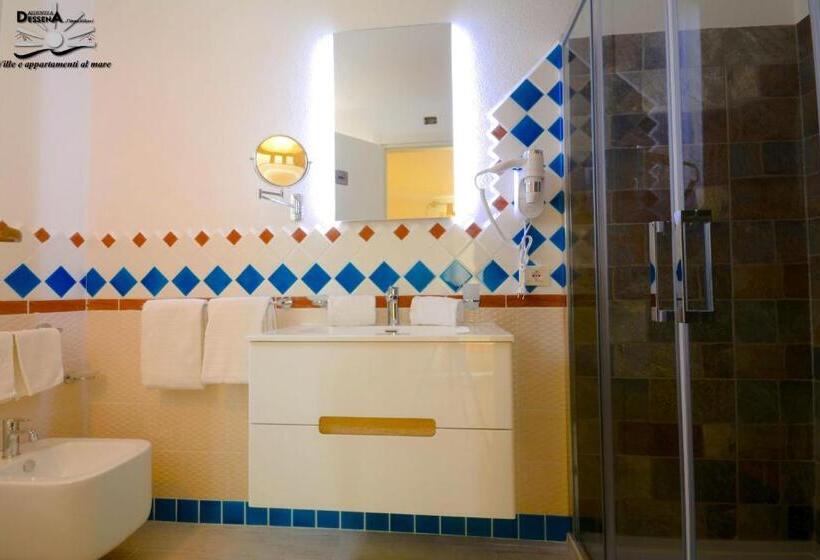 Полулюкс Вид на Бассейн, Villa Dessena Guest House
