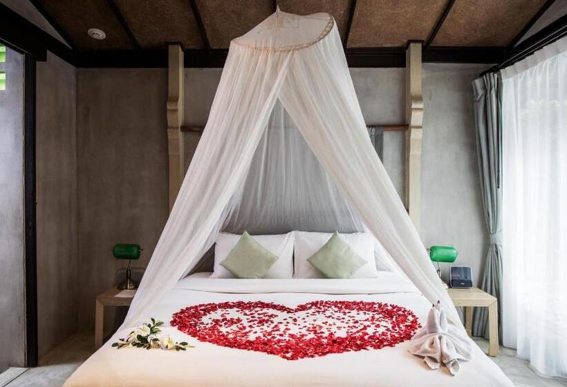 جناح, Homm Chura Samui