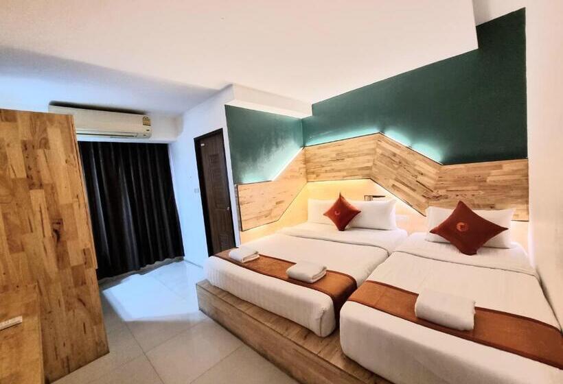 اتاق استاندارد سه نفره, Cozi Inn Hotel, Bangkok