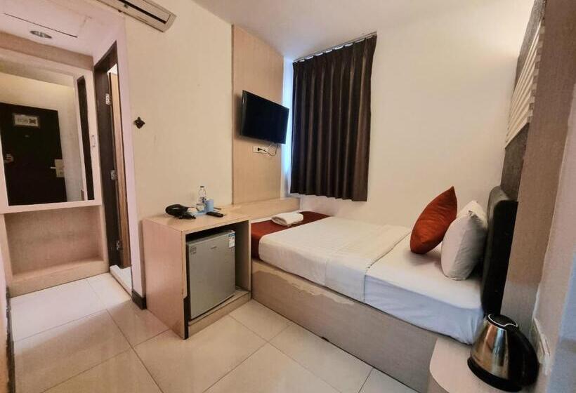 اتاق اکونومی یک تخته, Cozi Inn Hotel, Bangkok