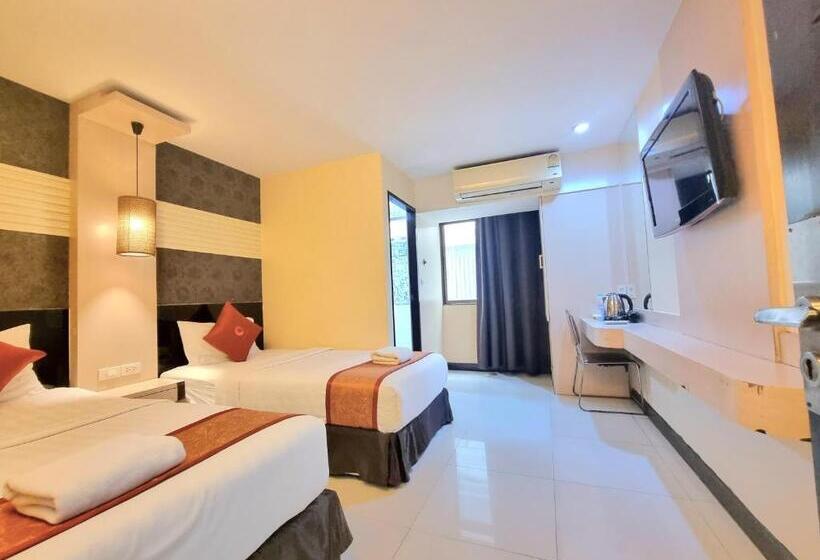 اتاق لوکس, Cozi Inn Hotel, Bangkok