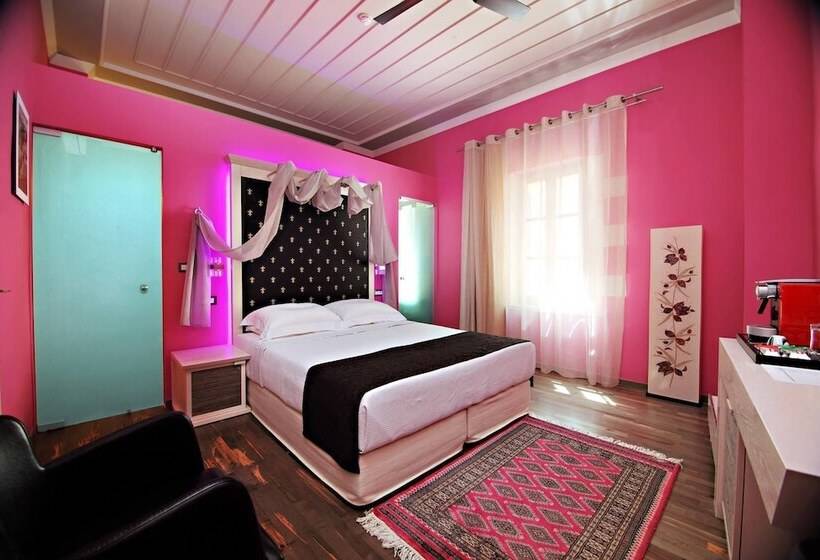 Quarto Clássico, Elia Fatma Boutique