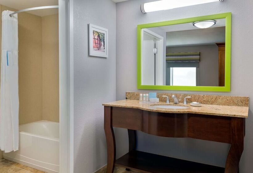 Номер Стандарт, Hampton Inn & Suites Winston Salem/university Area, Nc