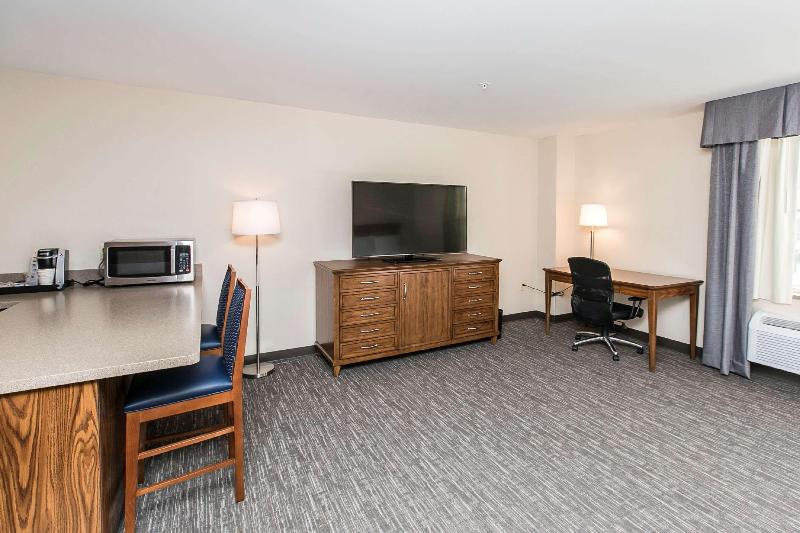 Студия Стандарт, Hampton Inn & Suites Toledoperrysburg