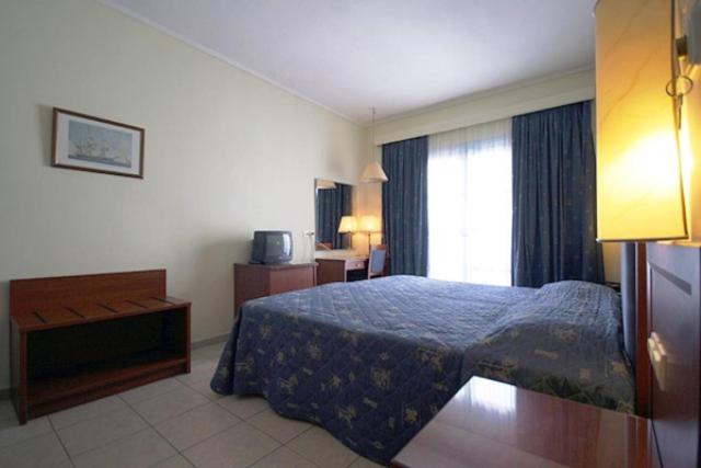 Студия Стандарт, Theodorou Beach Hotel Apartments