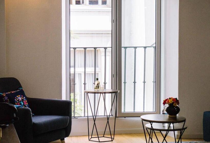 آپارتمان 1 خوابه با بالکن, Myplace Zocalo