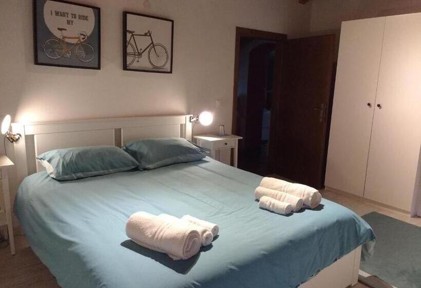 Номер Стандарт, Bed & Breakfast Ligont