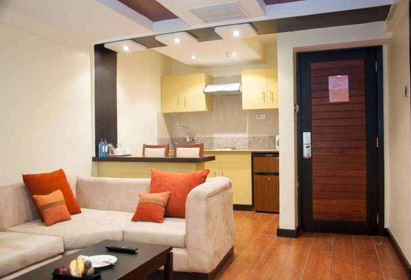 سوییت خانوادگی, Best Western Plus Meridian