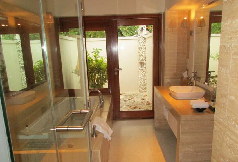 1 Schlafzimmer Deluxe Villa, Taj Coral Reef Resort & Spa