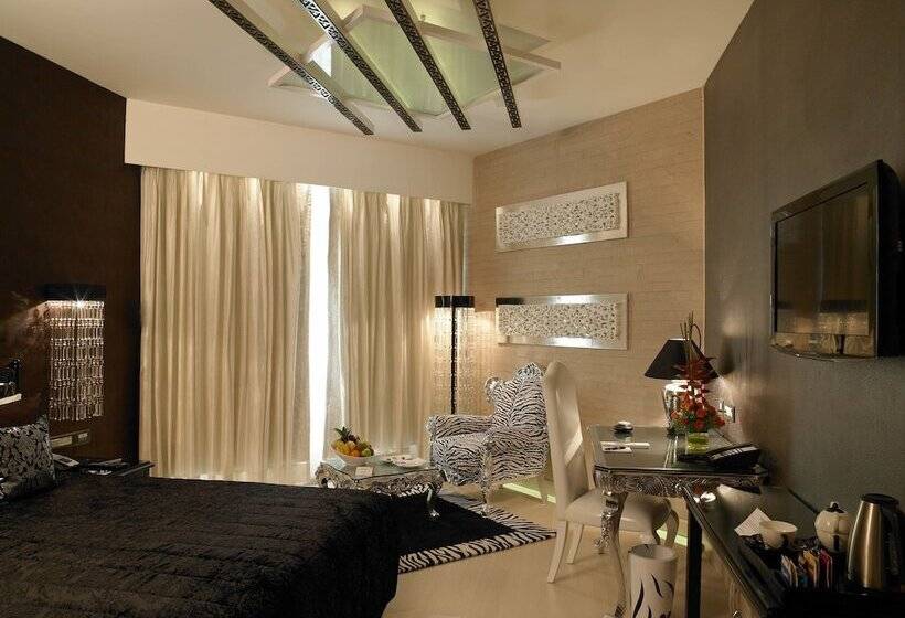 اتاق کلاب, The Zuri Whitefield, Bangalore