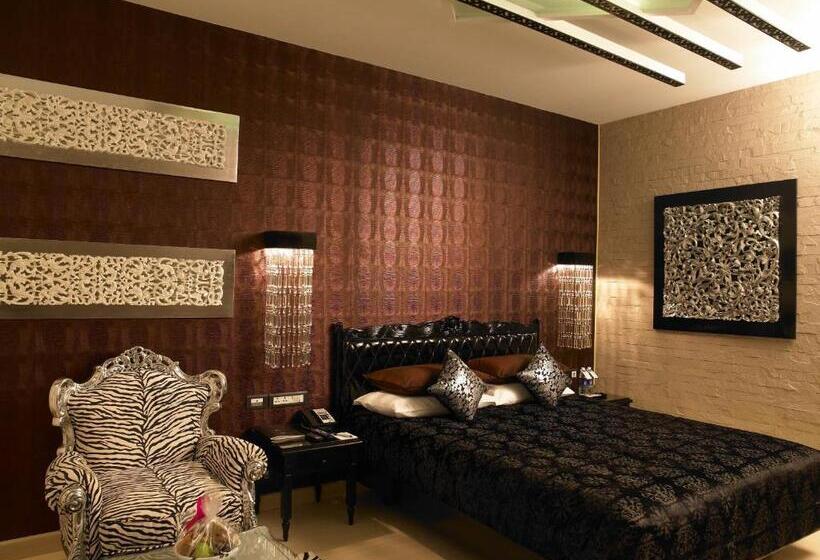 Club Room King Bed, The Zuri Whitefield, Bangalore