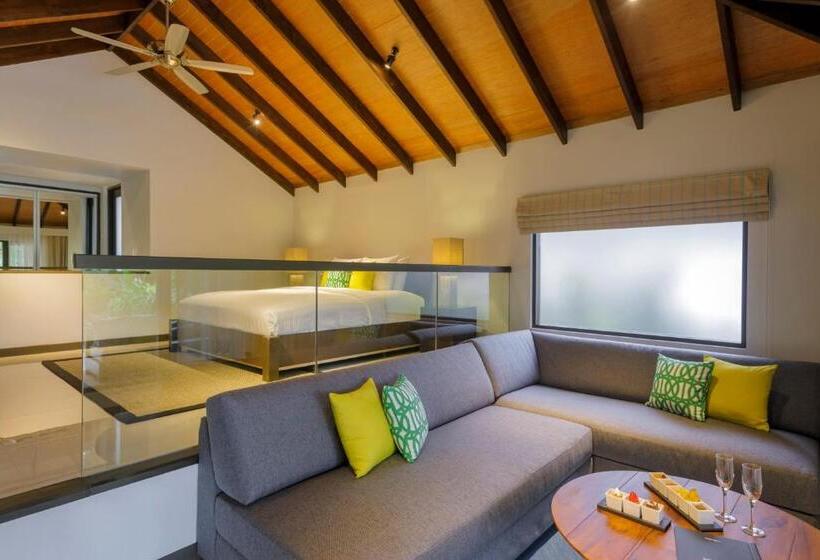 ویلای 2 خوابه, Velassaru Maldives