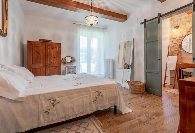 Дом 1 Спальня, Panfilo Farmhouse