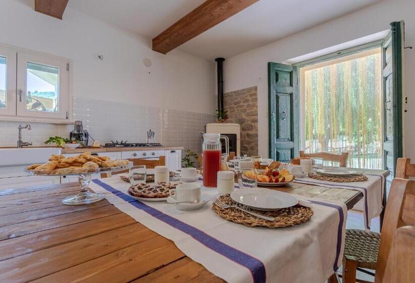 Дом 1 Спальня, Panfilo Farmhouse