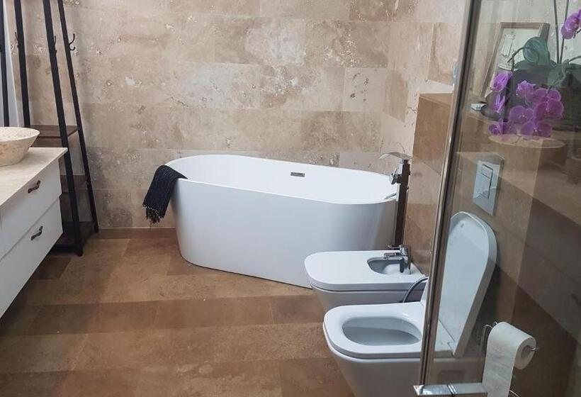 Трехместный Номер Стандарт Совместная Ванная, Casa Magnolia