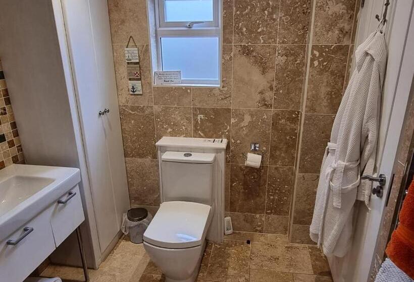 Люкс Кровать Кинг, Willow House B&b