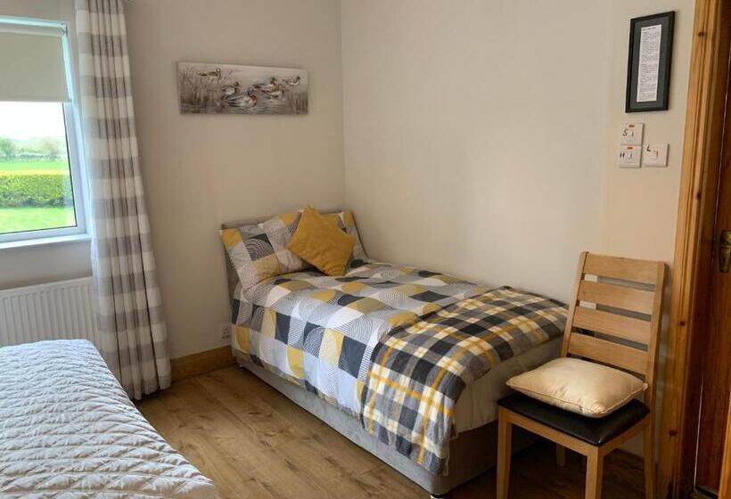 בונגלו משפחתי, Bridgeview B&b