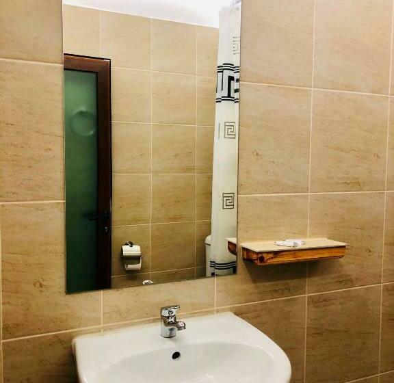 Номер Стандарт с Балконом, Villa Adrian