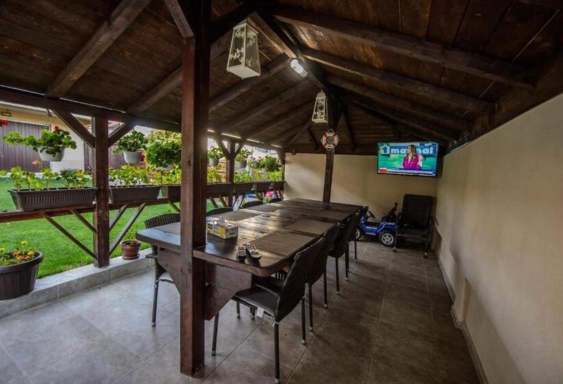 Люкс Deluxe Кровать Кинг, Casa Lui Matei