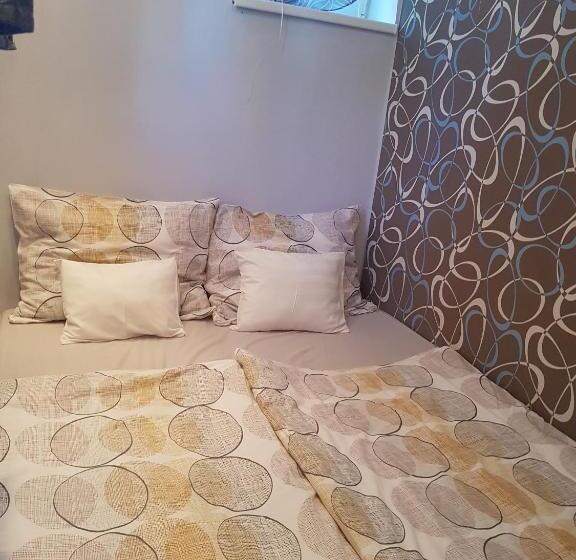اتاق استاندارد چهار تخته, 264 Lépés Vendégház