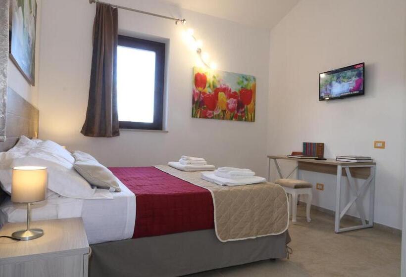 اتاق لوکس با تخت بزرگ, Borgopratole Countryhouse