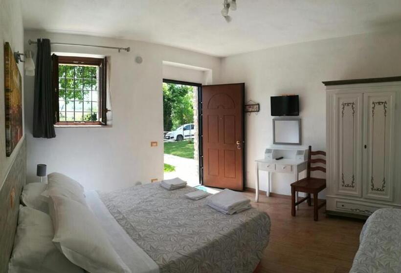 استودیوی استاندارد, Borgopratole Countryhouse