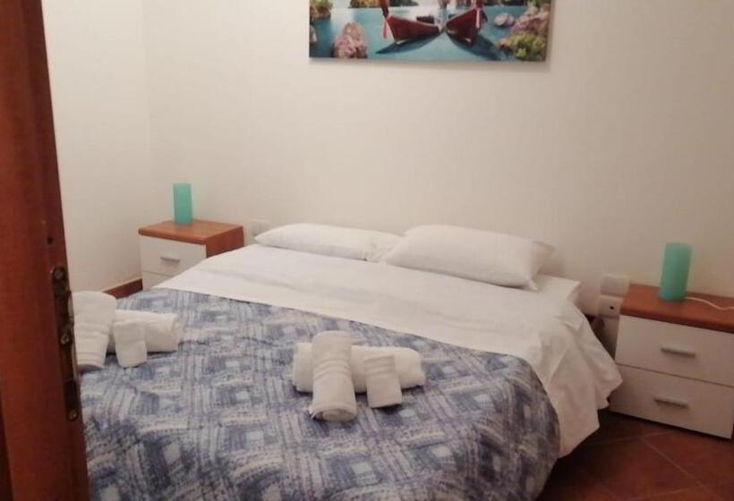 آپارتمان 1 خوابه با چشم‌انداز باغ, Torre Sances House