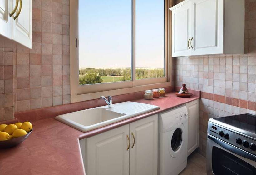 Номер Deluxe, Al Hamra Residence