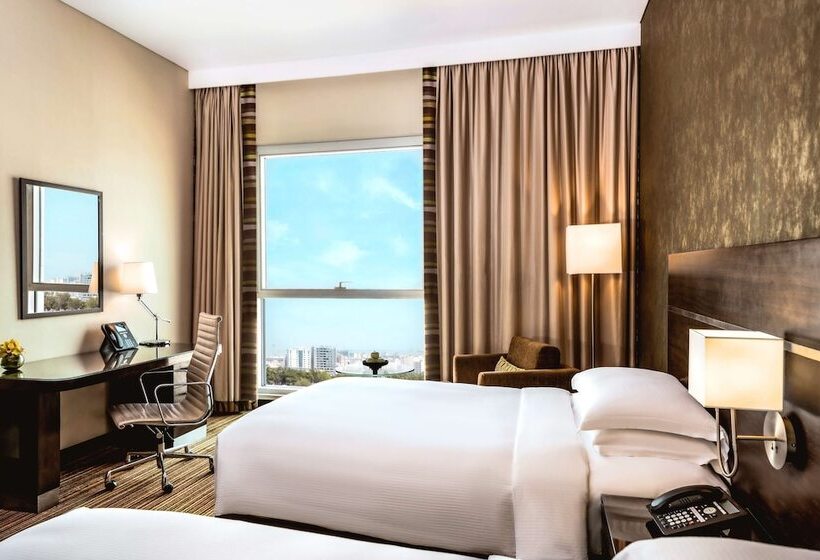اتاق کلاب, Hyatt Regency Oryx Doha