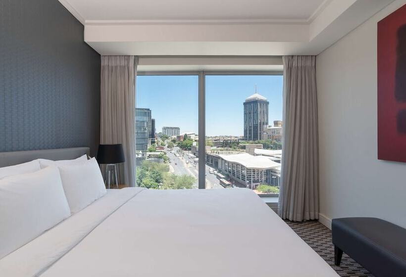 Номер Superior Вид на Город, Radisson Blu Gautrain Hotel, Sandton Johannesburg