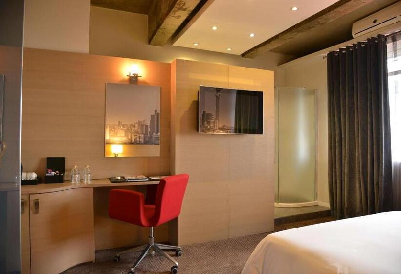 Quarto Estandar, Reef