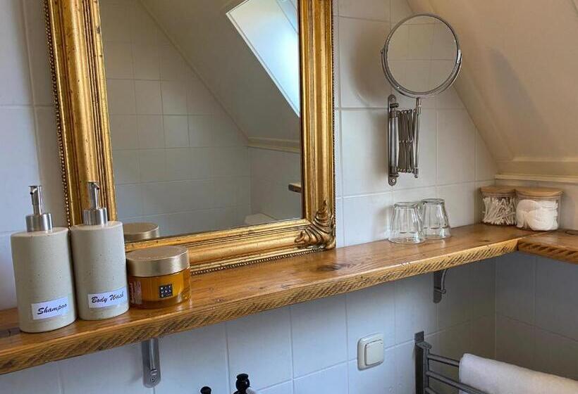 Quarto Deluxe, Rose Cottage B&b