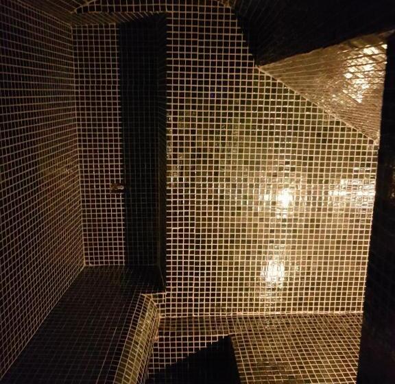 سوییت جونیور لوکس, Varazze Suite Sauna E Hammam