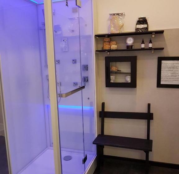سوییت جونیور لوکس, Varazze Suite Sauna E Hammam