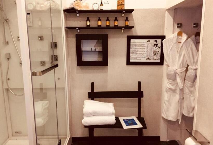 سوییت جونیور لوکس, Varazze Suite Sauna E Hammam