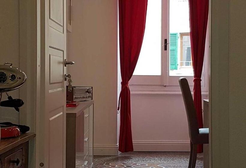 سوییت جونیور لوکس, Varazze Suite Sauna E Hammam
