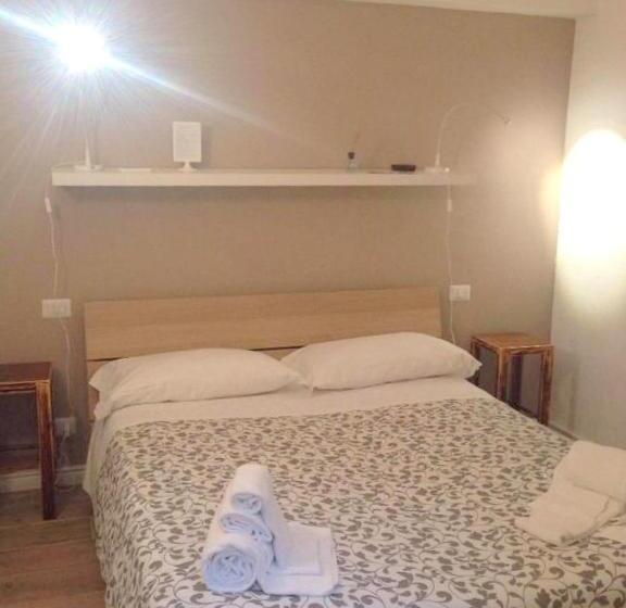 اتاق عادی, Affittacamere Orbetello Centro