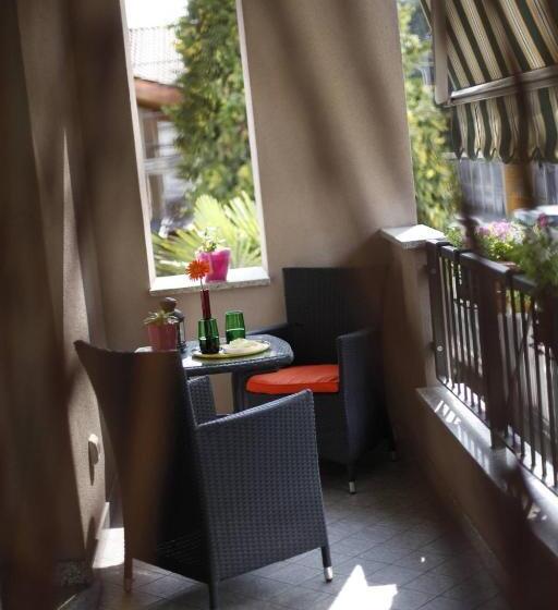 اتاق لوکس با بالکن, Bigatt Bed & Breakfast