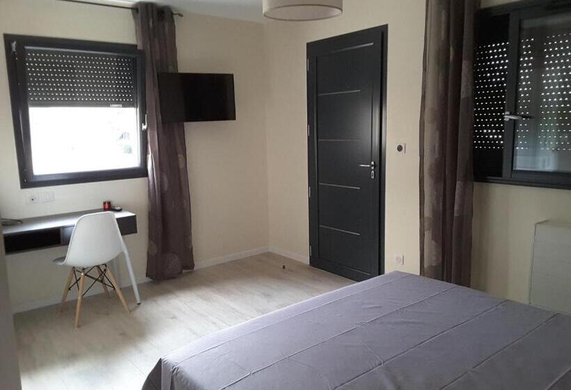 اتاق استاندارد با تراس, Villa Vi Lyon Est Chambres D Hôtes