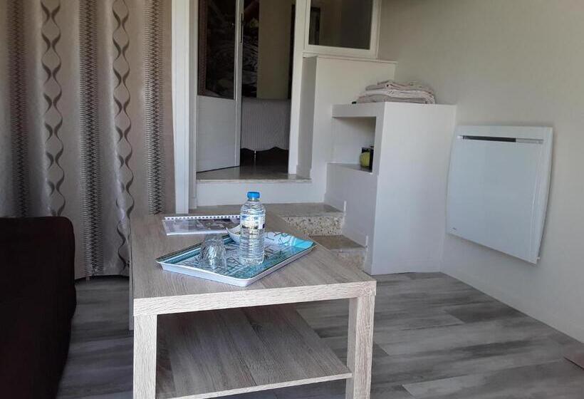 Номер Стандарт, L Oustau De Malo