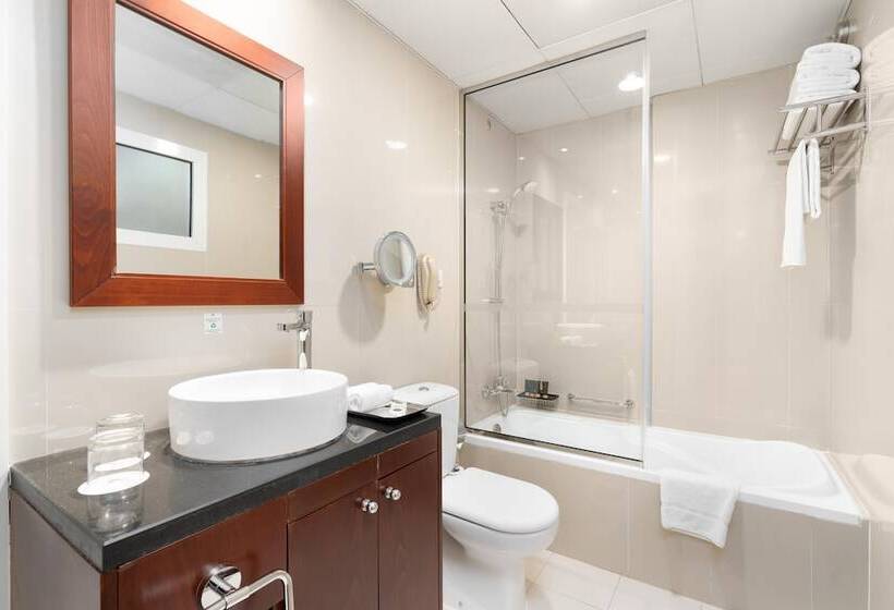 Номер Deluxe Кровать Кинг, Golden Sands Hotel & Residences