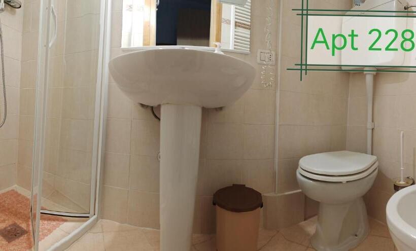 آپارتمان 2 خوابه, Garda Apartments In Euroresidence