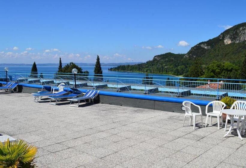 استودیوی استاندارد, Garda Apartments In Euroresidence